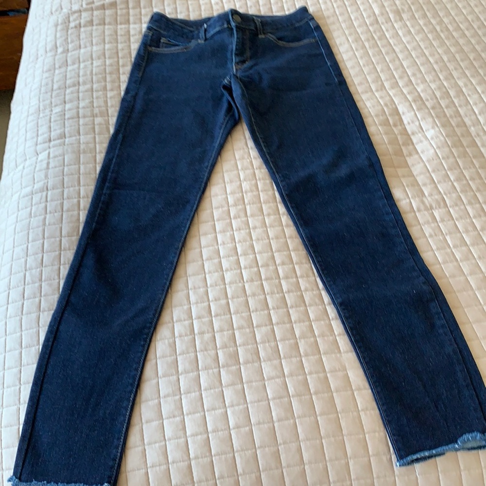 UNIQLO women dark ultra stretch jeans